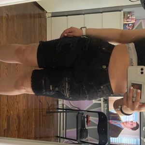 Black urban planet Capris